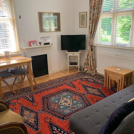 Old School Apartment 1 First Floor Bury St. Edmunds Esterno foto